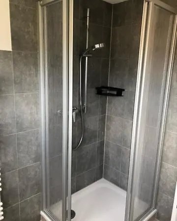 Die Graefin Auf Ruegen - Ferienappartements Parchtitz Exterior photo